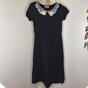 Polkadotted Lace Collar Dress